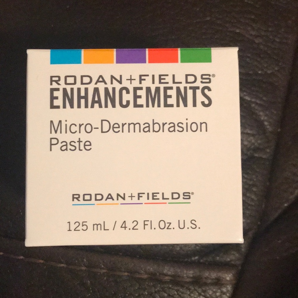Rodan Fields Enhancements MicroDermabrasion Paste